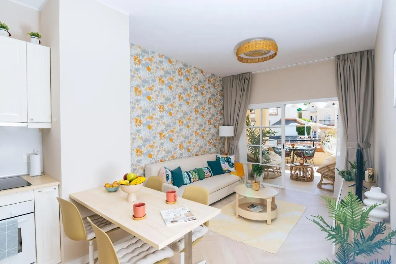 Apartment Amazing Renovated Pool View Apt, Aircon, 2 Min To Fanabe Beach Costa Adeje