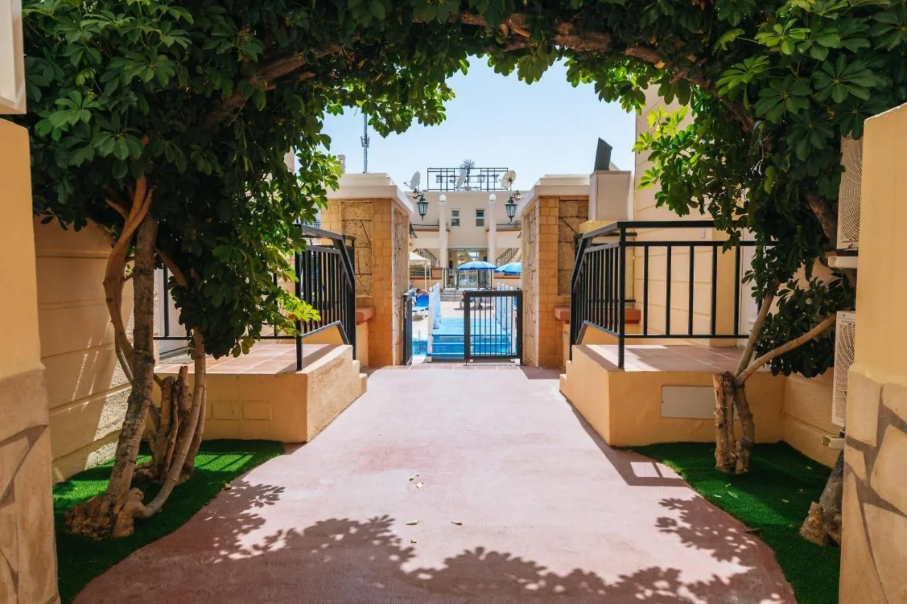 Amazing Renovated Pool View Apt, Aircon, 2 Min To Fanabe Beach Costa Adeje  Costa Adeje (Tenerife)